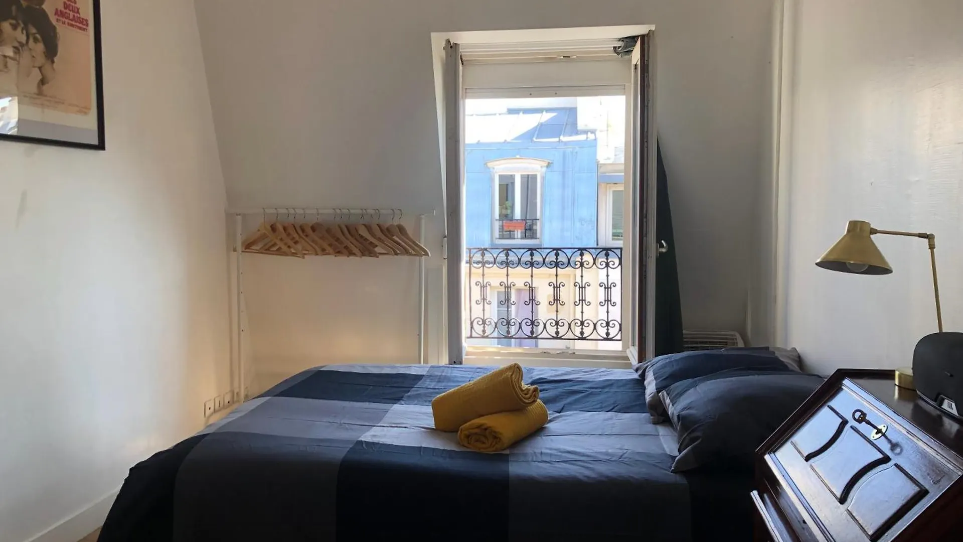 Apartment 2 Pieces Sous Les Toits 6 Personnes Calme Lumineux Equipe Paris