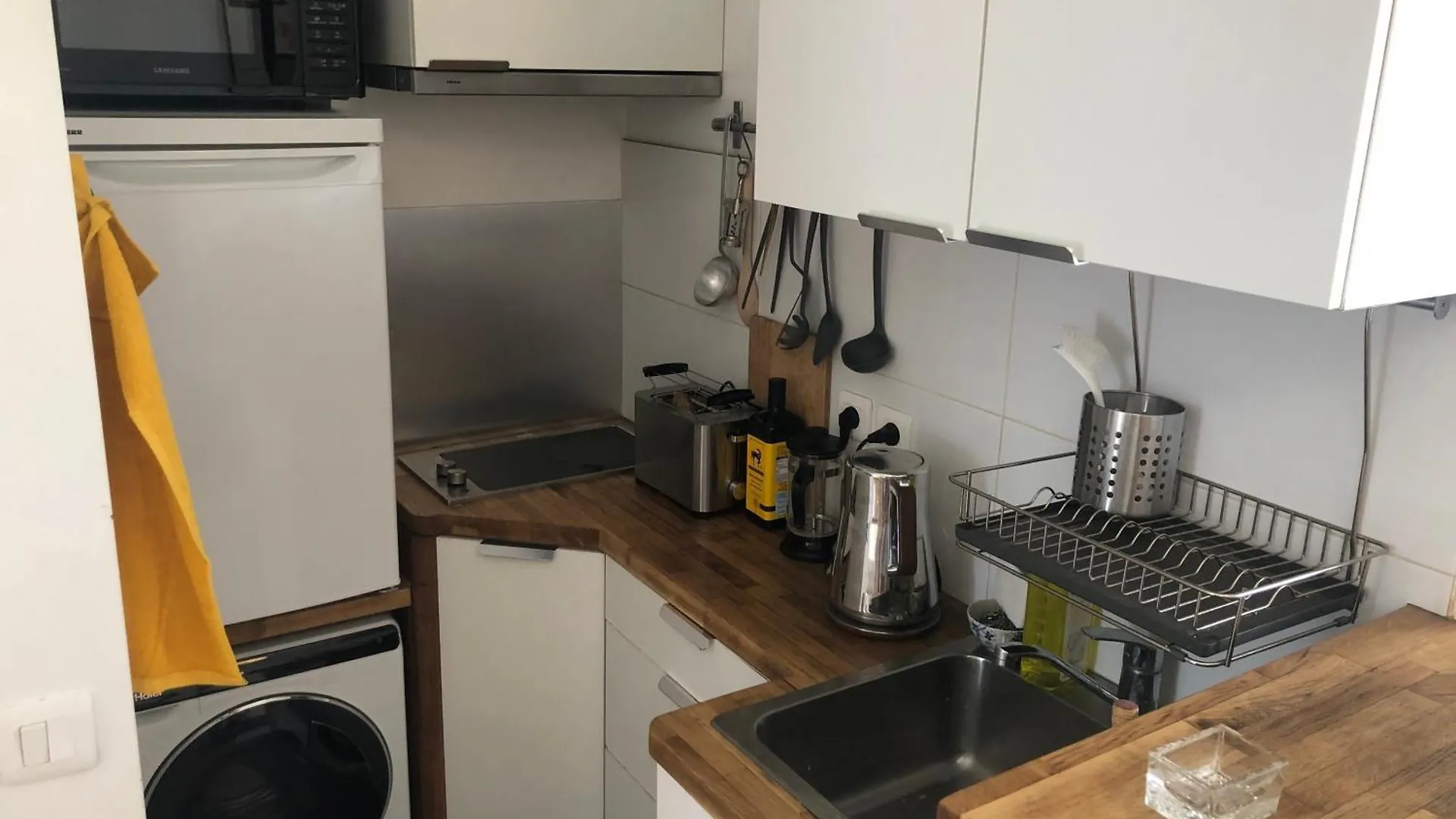 2 Pieces Sous Les Toits 6 Personnes Calme Lumineux Equipe Paris